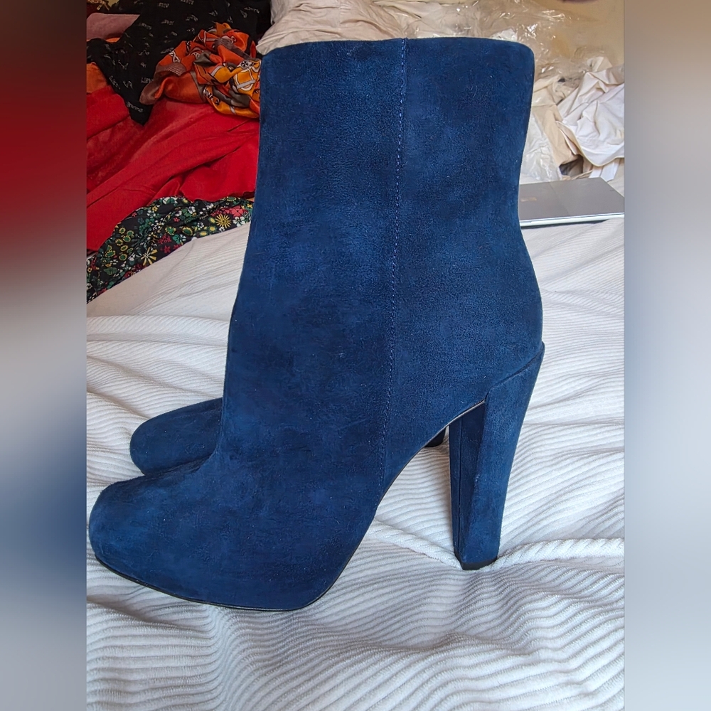 Theory Women's Suede Booties Blue USSize 9.5 / Euro 39.5 Made In Italy